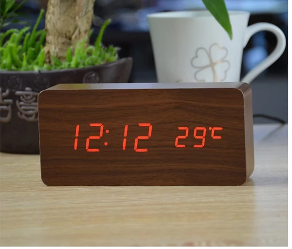 Reloj Digital Imitación Madera