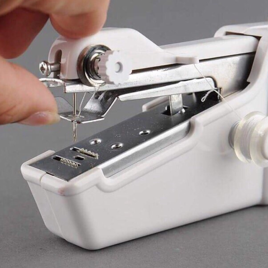 Maquina De Coser Ruedos